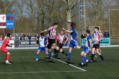 Wedstrijd in de vierde klasse tussen NVS en METO