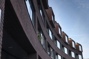 First Christmas Decorations Appear on Apartment Building in Neth