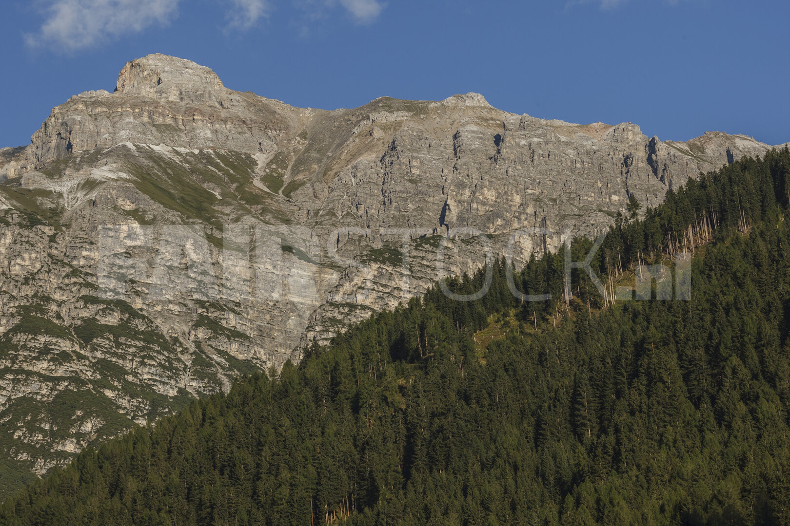 Serlesberg in Stubaital bij zonsondergang