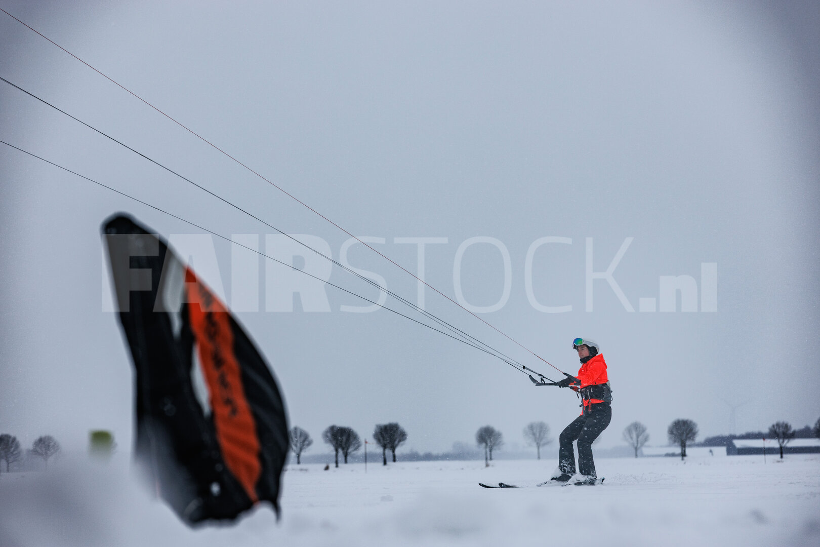 Snowkiten in de sneeuwstorm